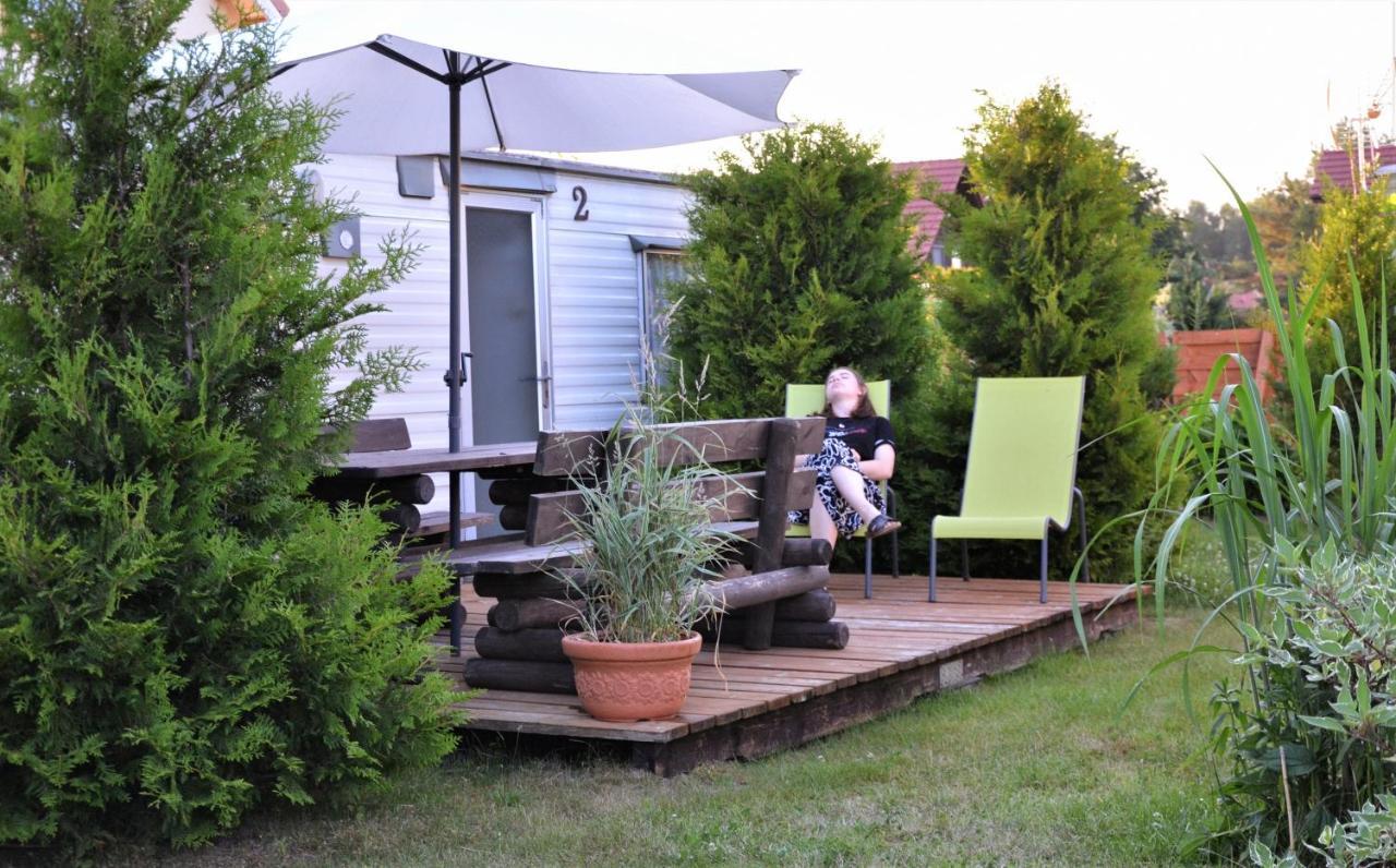 Domki Holenderskie ,, Latajacy Holender" Dębki Buitenkant foto
